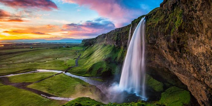 Seljalandsfoss_waterfall_header
